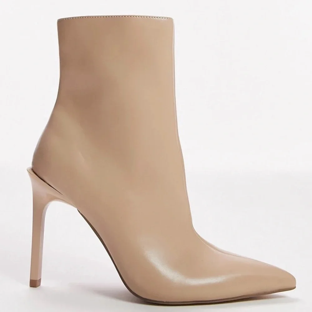 TOPSHOP NEUTRAL BEIGE PATENT ANKLE‎ BOOTS Size 9.5